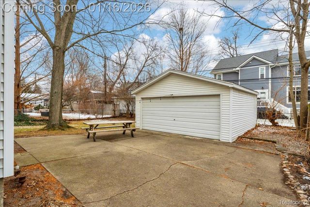 243 Marlin Avenue, Royal Oak, MI 48067