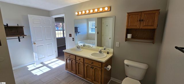 905 Pace Bridge Road, Easley, SC 29640