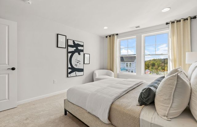 36 East Point Drive 4, East Providence, RI 02916