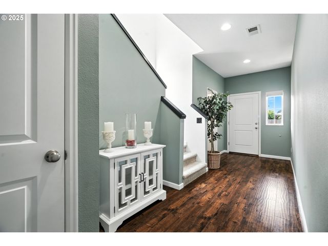 33321 Sw HOLLAND Dr, Scappoose, OR 97056