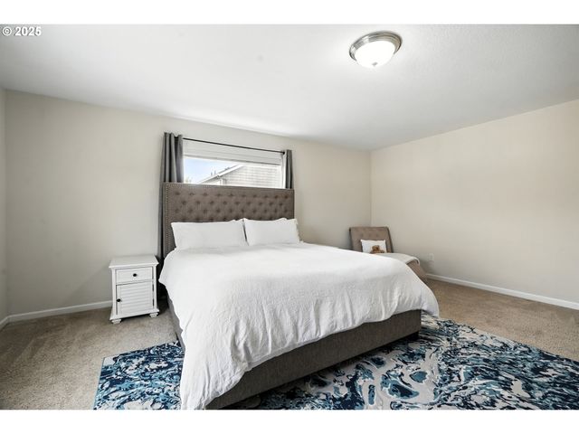 33321 Sw HOLLAND Dr, Scappoose, OR 97056