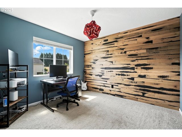 33321 Sw HOLLAND Dr, Scappoose, OR 97056