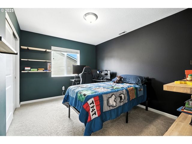 33321 Sw HOLLAND Dr, Scappoose, OR 97056