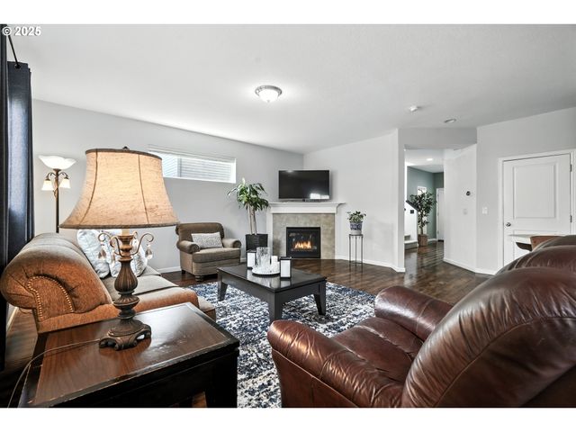 33321 Sw HOLLAND Dr, Scappoose, OR 97056