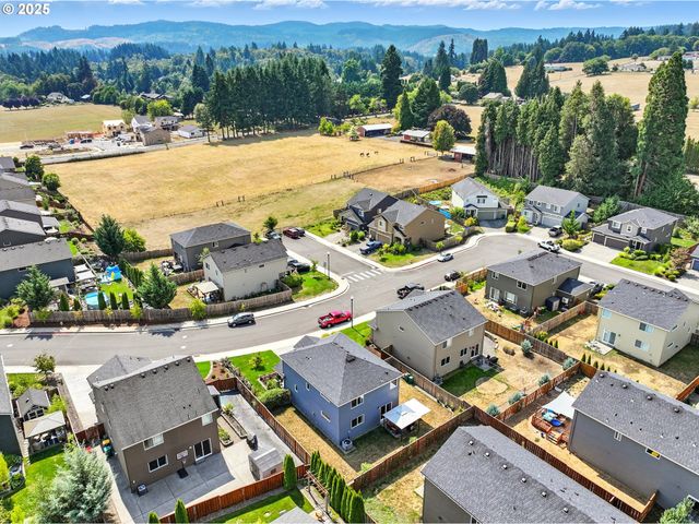 33321 Sw HOLLAND Dr, Scappoose, OR 97056