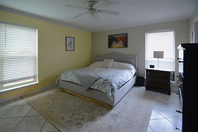 306 Ranchero Rd, Kerrville, TX 78028