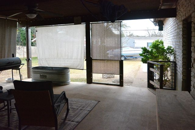 306 Ranchero Rd, Kerrville, TX 78028