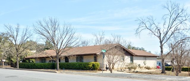 306 Ranchero Rd, Kerrville, TX 78028