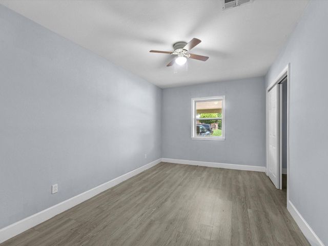 4431 Oak Shadows Drive, Houston, TX 77091