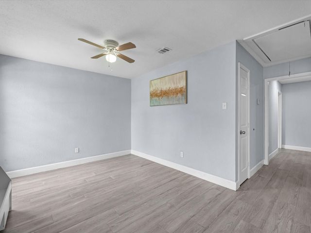 4431 Oak Shadows Drive, Houston, TX 77091