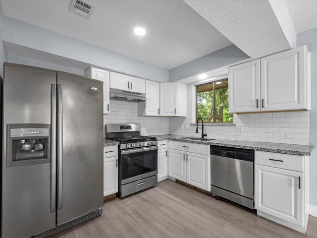 4431 Oak Shadows Drive, Houston, TX 77091