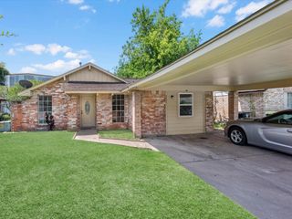4431 Oak Shadows Drive, Houston, TX 77091