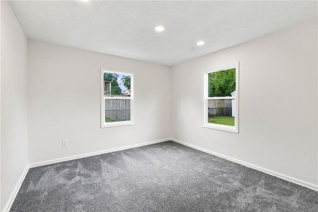 2800 S 8th Terrace, Kansas City, KS 66103