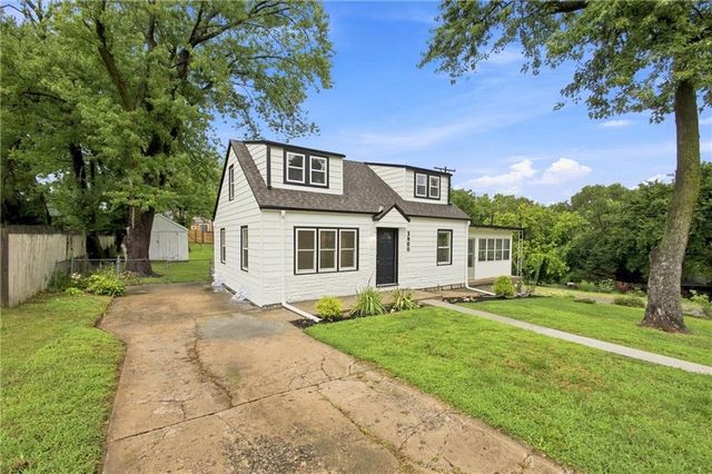 2800 S 8th Terrace, Kansas City, KS 66103