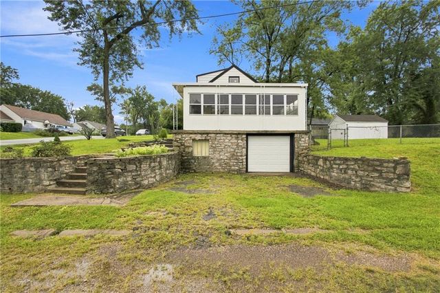 2800 S 8th Terrace, Kansas City, KS 66103