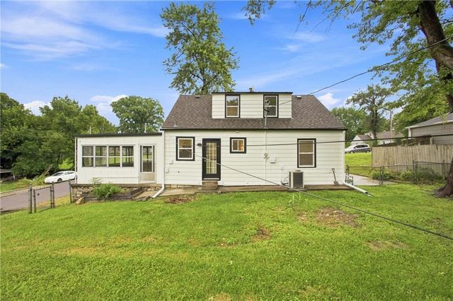 2800 S 8th Terrace, Kansas City, KS 66103