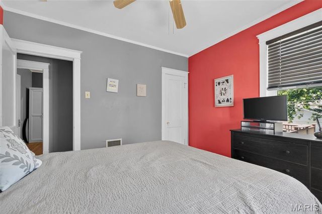 5342 Loughborough Avenue, St Louis, MO 63109