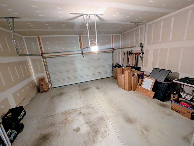 5971 Wynnewood Drive, Grove City, OH 43123