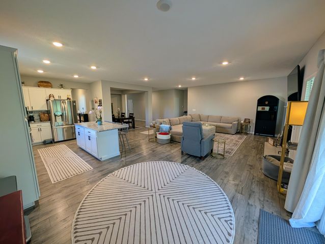 5971 Wynnewood Drive, Grove City, OH 43123