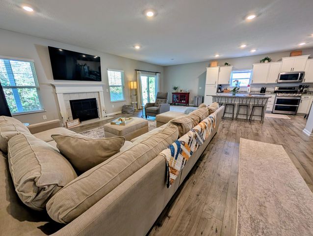 5971 Wynnewood Drive, Grove City, OH 43123