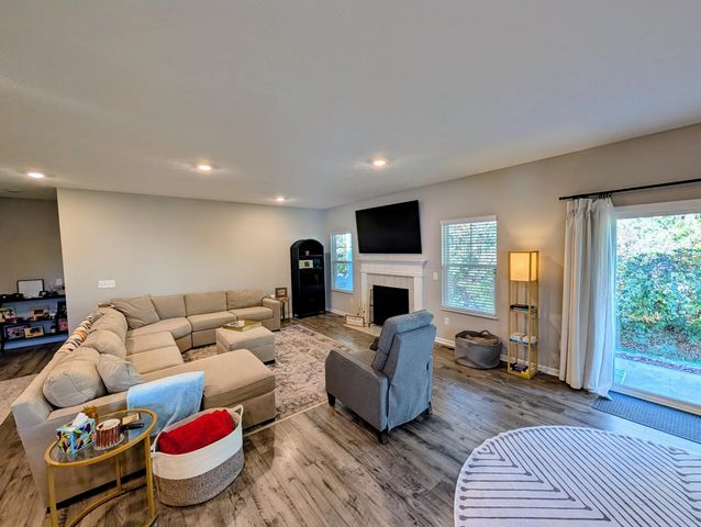 5971 Wynnewood Drive, Grove City, OH 43123