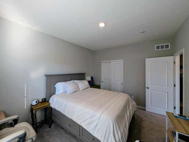 5971 Wynnewood Drive, Grove City, OH 43123