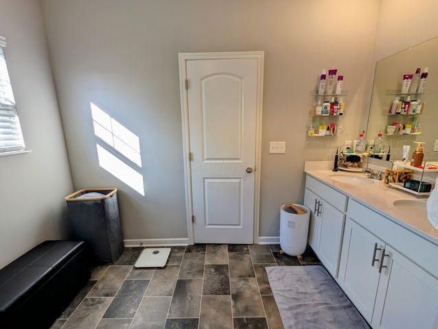 5971 Wynnewood Drive, Grove City, OH 43123