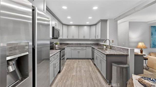 21372 Brookhurst 626, Huntington Beach, CA 92646