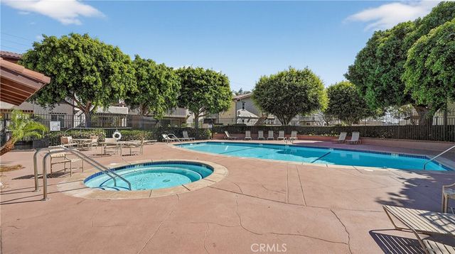 21372 Brookhurst 626, Huntington Beach, CA 92646