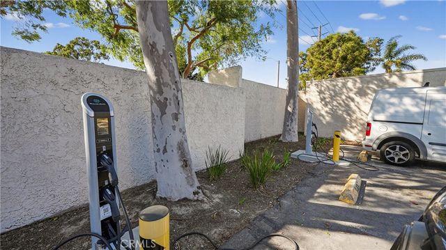 21372 Brookhurst 626, Huntington Beach, CA 92646