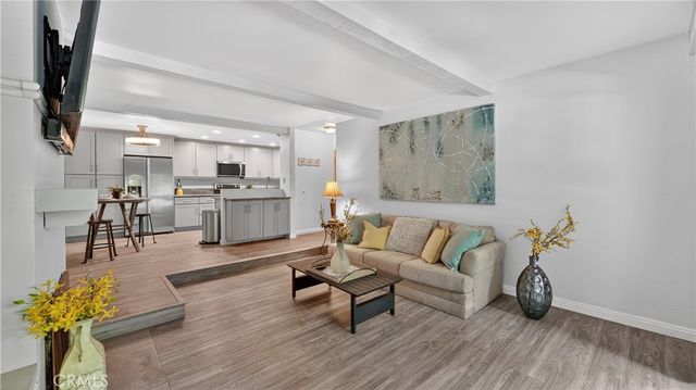 21372 Brookhurst 626, Huntington Beach, CA 92646