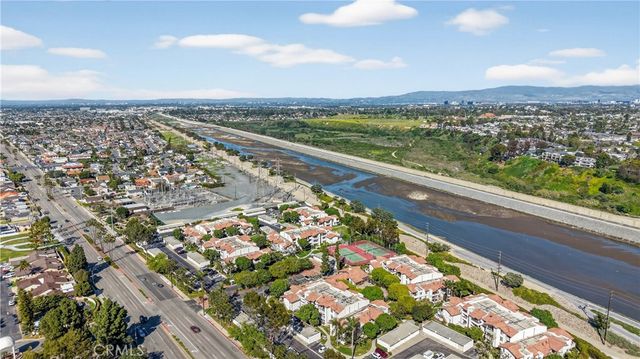 21372 Brookhurst 626, Huntington Beach, CA 92646