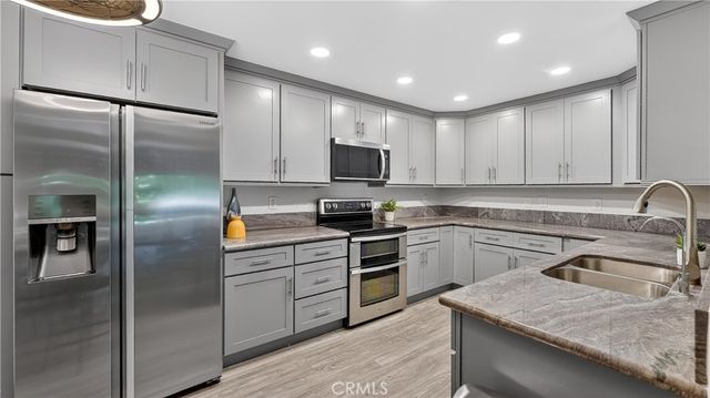 21372 Brookhurst 626, Huntington Beach, CA 92646