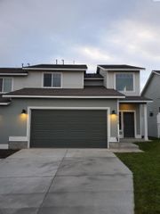5606 Remington Drive, Pasco, WA 99301
