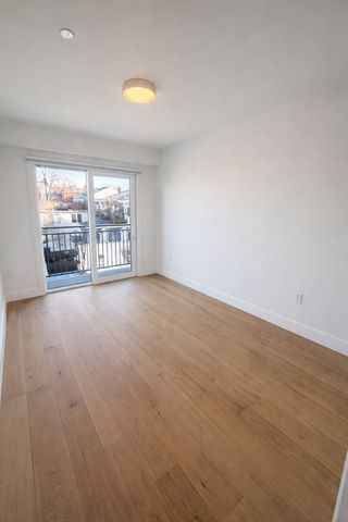 65 L Street 7, Boston, MA 02127
