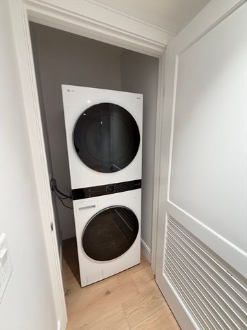 65 L Street 7, Boston, MA 02127