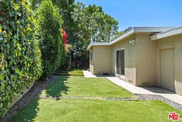 1528 Rising Glen Road, West Hollywood, CA 90069