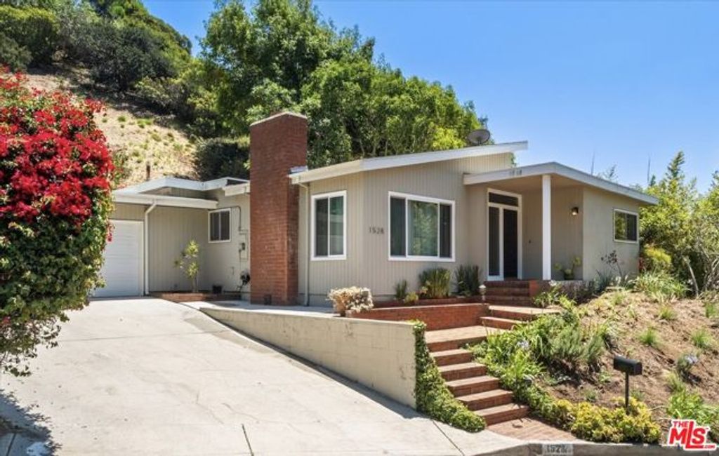 1528 Rising Glen Road, West Hollywood, CA 90069
