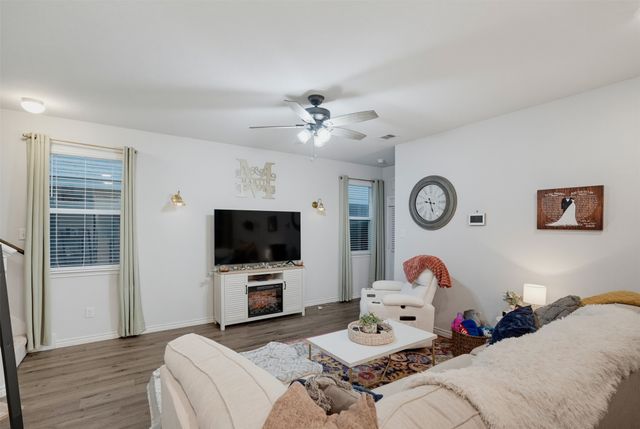 5525 Willamette Drive, Fort Worth, TX 76119