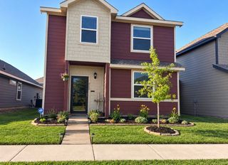 5525 Willamette Drive, Fort Worth, TX 76119