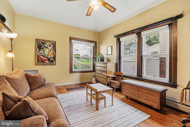 321 WALNUT ST, Lemoyne, PA 17043