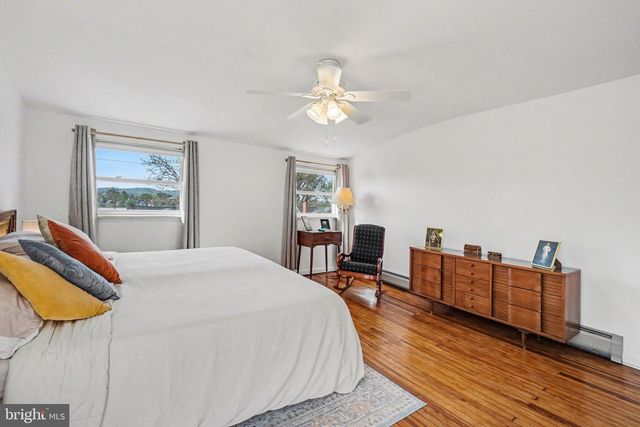 321 WALNUT ST, Lemoyne, PA 17043