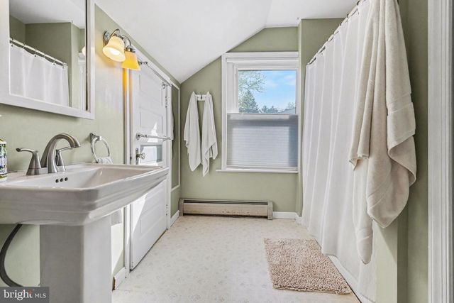 321 WALNUT ST, Lemoyne, PA 17043