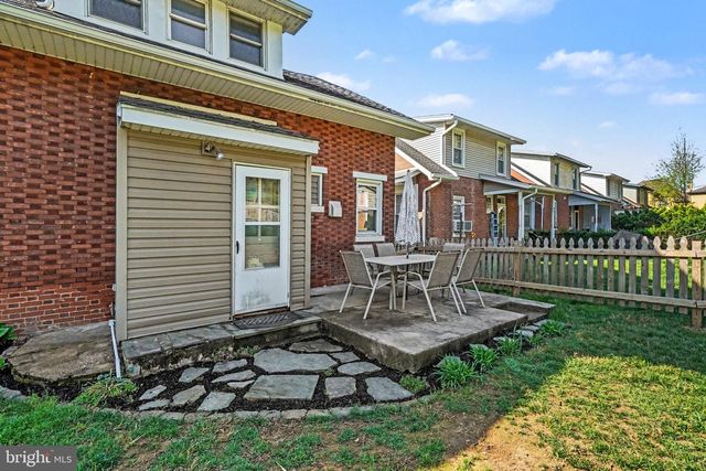 321 WALNUT ST, Lemoyne, PA 17043