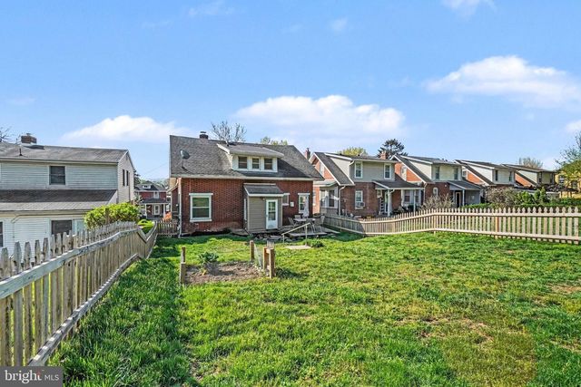321 WALNUT ST, Lemoyne, PA 17043
