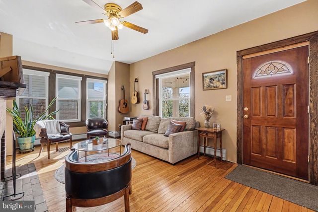 321 WALNUT ST, Lemoyne, PA 17043