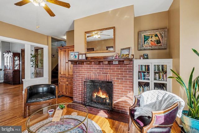 321 WALNUT ST, Lemoyne, PA 17043