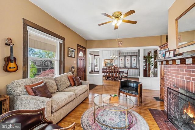 321 WALNUT ST, Lemoyne, PA 17043