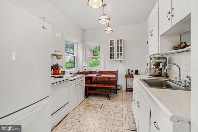 321 WALNUT ST, Lemoyne, PA 17043