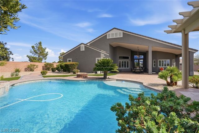 8420 Cedar Mill Falls Court, Las Vegas, NV 89143